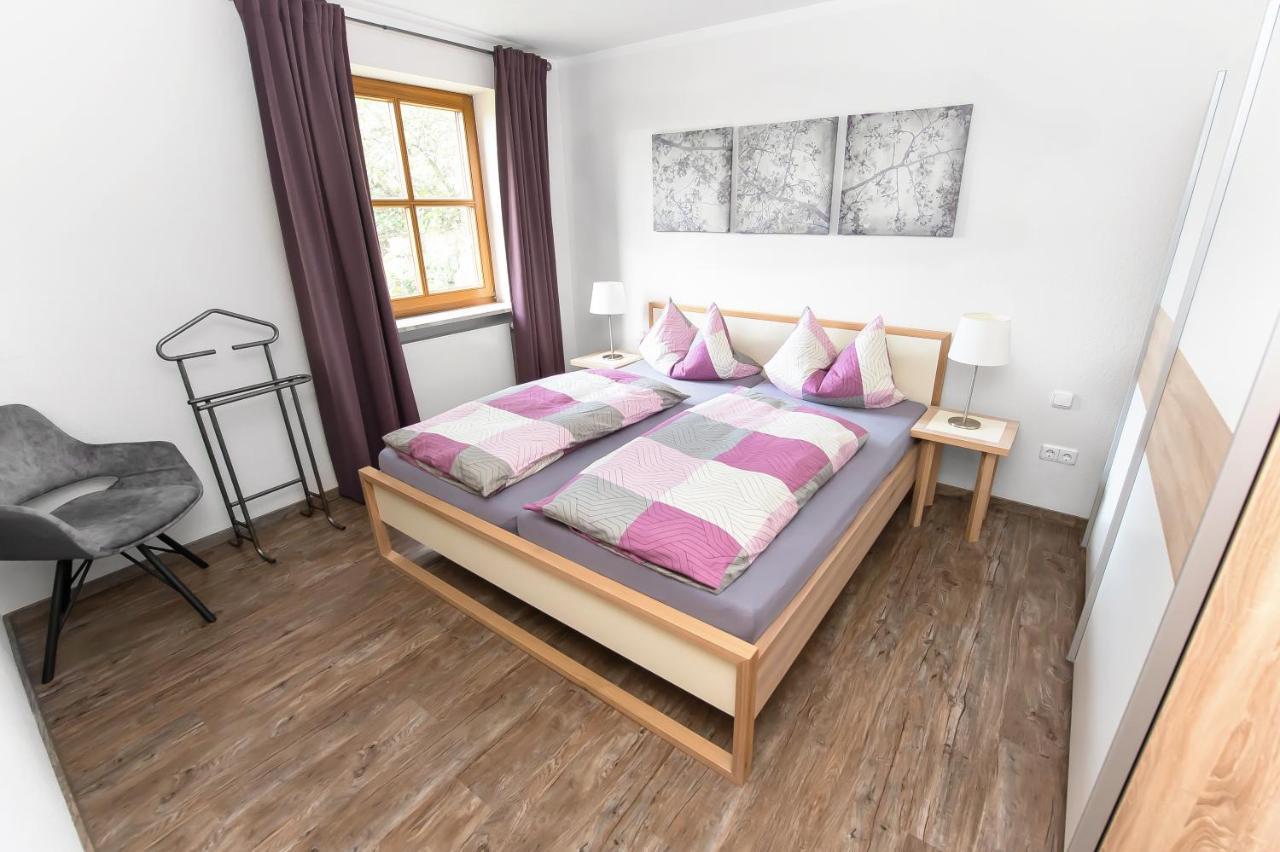 Iris Apartment *